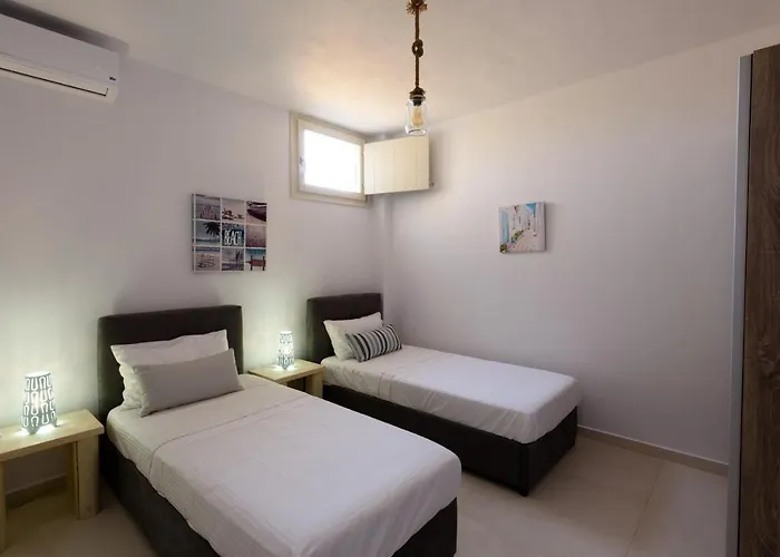 Cycladic Breeze Vila