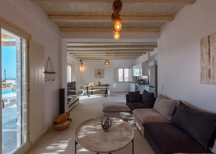 Cycladic Breeze Vila *