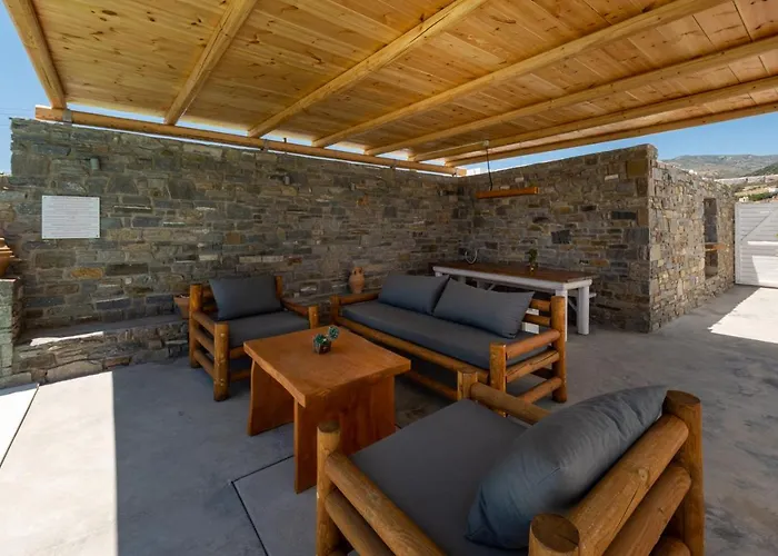 Cycladic Breeze Vila *